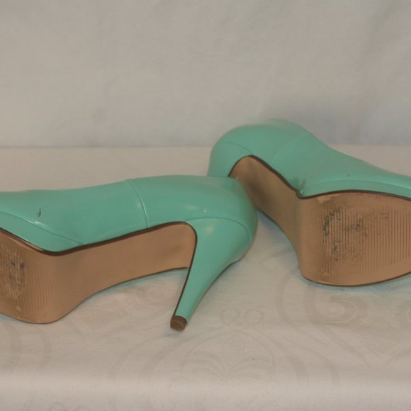 Mint Green Shoes - Picture 6 of 6